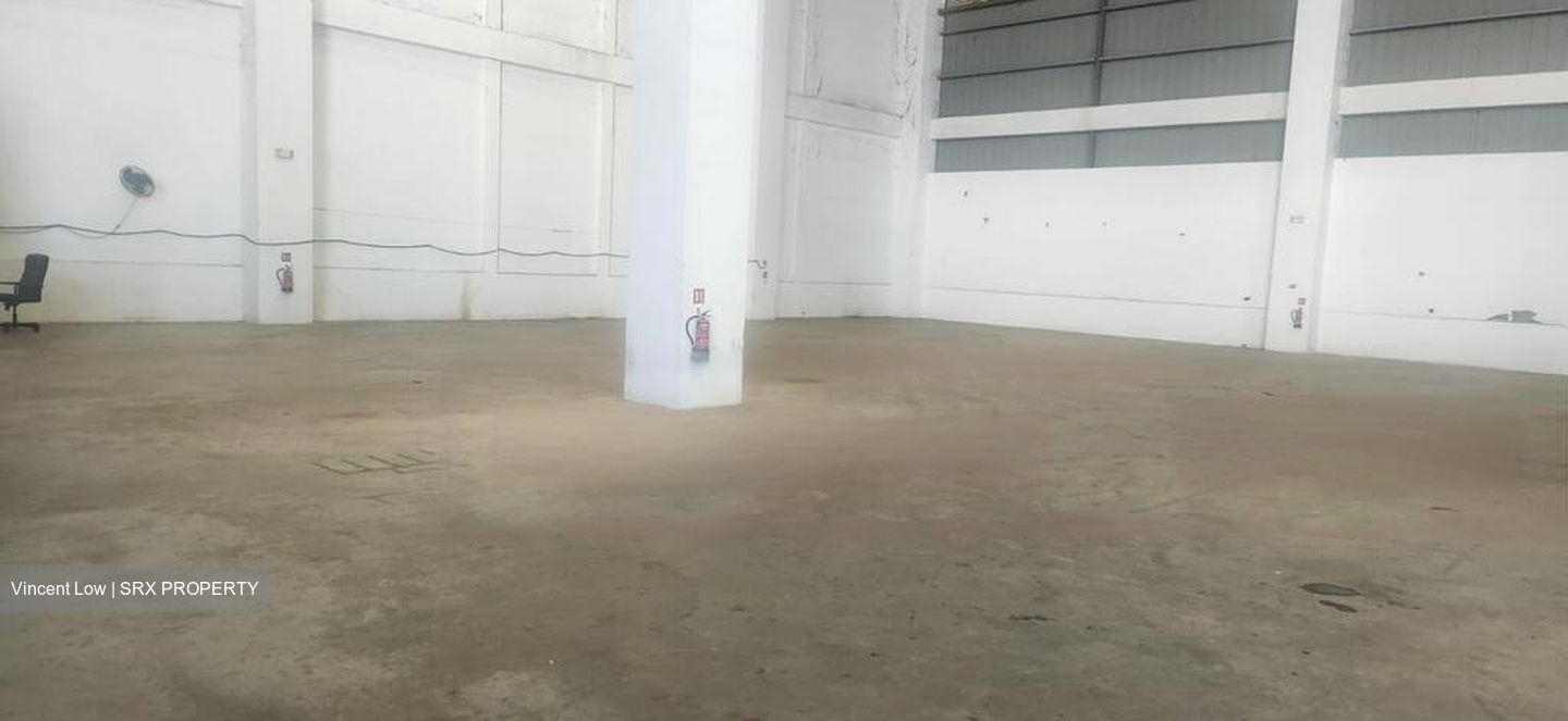 Tampines Industrial Drive (D18), Warehouse #566784451